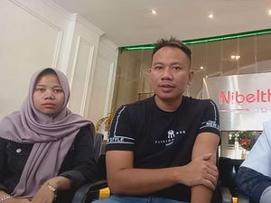 Vicky Prasetyo Ceritakan Kondisi Adik yang Sakit dan Harus Operasi Vicky Prasetyo Ceritakan Kondisi Adik yang Sakit dan Harus Operasi