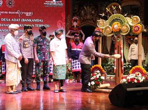 Jaga Kekayaan Desa Adat di Bali, Kapolri Kukuhkan Bankamda dan Sipandu Beradat