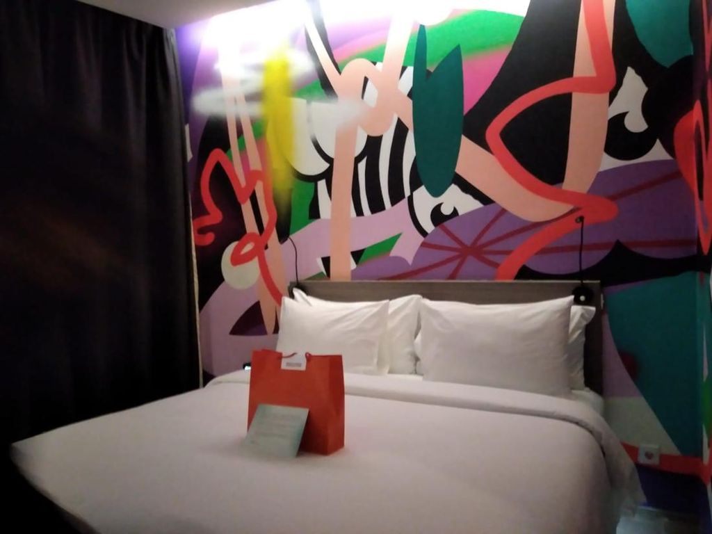 Intip Hotel Nyeni Hasil Kolaborasi 5 Seniman Bernuansa Singapura
