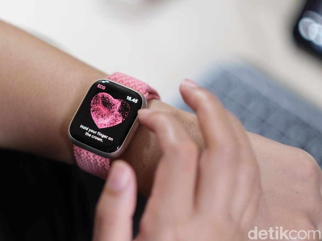 Apple Dituduh Monopoli Teknologi Detak Jantung di Apple Watch