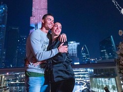 Georgina ke Kantor Naik Bus, Pulang Dijemput Mobil Sultan Ronaldo