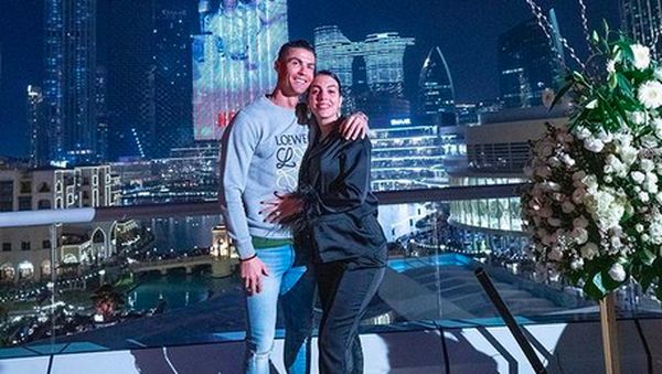 7 Potret Ultah Mewah Georgina Rodriguez di Dubai, Wajah Hiasi Burj Khalifa