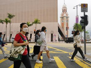 Hong Kong Pangkas Durasi Karantina Luar Negeri Jadi 14 Hari Hong Kong Pangkas Durasi Karantina Luar Negeri Jadi 14 Hari