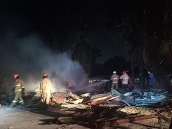 6 Kios Terminal Lama Bojonegoro ludes Terbakar, Kerugian Capai Rp 22 Juta