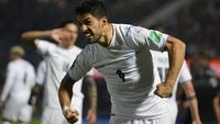 Selebrasi Luis Suarez Usai Bawa Uruguay Menang Atas Paraguay