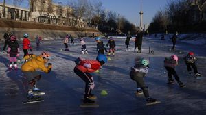 Jelang Olimpiade Beijing 2022, Minat Belajar Ski dan Hoki Meningkat