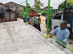 Pasar Hewan di Bojonegoro Ini Baru Tapi Fasilitasnya Rusak Hingga Tak Ada Air
