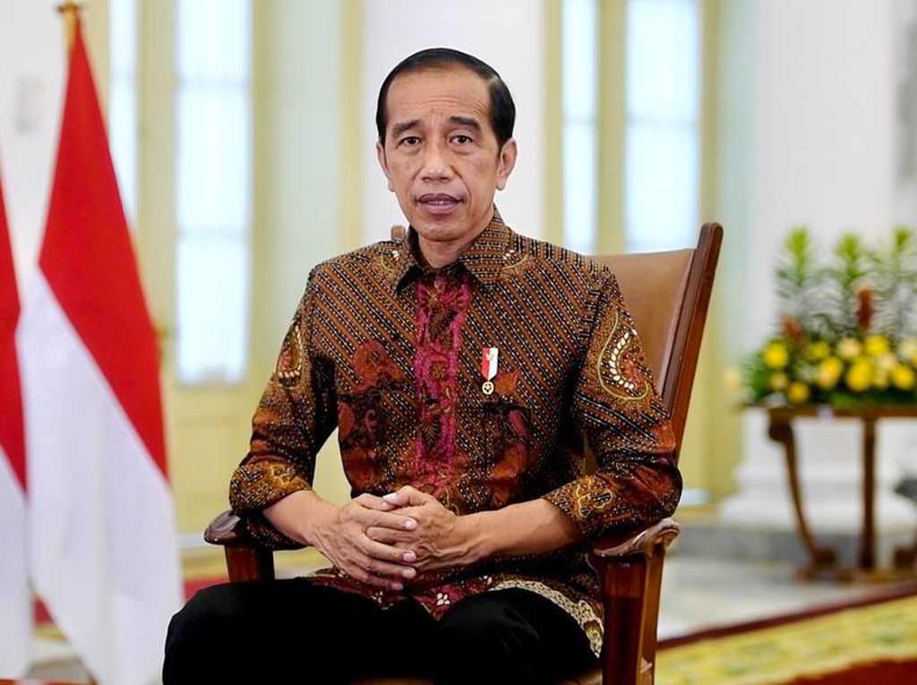 Jokowi Perintahkan Luhut-Airlangga Evaluasi Level PPKM