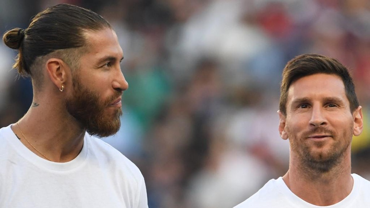 Sergio Ramos mengaku ngobrol dengan Lionel Messi sebelum teken kontrak dengan PSG. (Foto: AFP/BERTRAND GUAY)