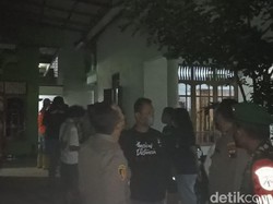 Dikerumuni Warga, Rumah Lokasi Ledakan di Grobogan Dijaga Aparat