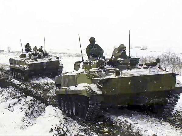 Makin Panas! Rusia Gelar Latihan Militer Besar-besaran di Dekat Ukraina
