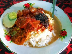 Cicipi Sarapan Sego Cawuk Banyuwangi yang Super Lezat Menggugah Selera Cicipi Sarapan Sego Cawuk Banyuwangi yang Super Lezat Menggugah Selera