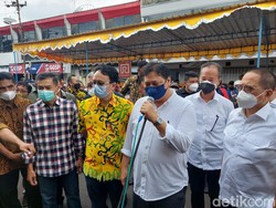 Airlangga Hartarto Berharap Harga Minyak Goreng Turun 1 Februari