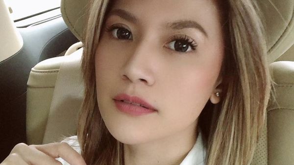 8 Potret Asty Ananta Bikin Pangling, Berdagu Lancip dan Pipi Tirus