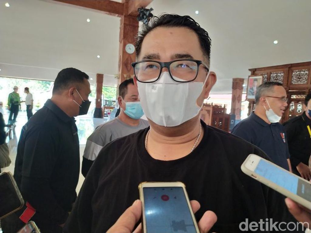 OTT KPK 3 Kepala Daerah, Dirjen Otda tak Nyaman Ketemu Wartawan OTT KPK 3 Kepala Daerah, Dirjen Otda tak Nyaman Ketemu Wartawan