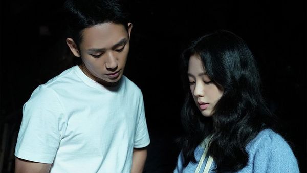 7 Potret Pemain Snowdrop di Balik Layar, Jisoo BLACKPINK & Jung Hae In Serasi
