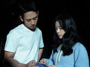 7 Potret Pemain Snowdrop di Balik Layar, Jisoo BLACKPINK & Jung Hae In Serasi 7 Potret Pemain Snowdrop di Balik Layar, Jisoo BLACKPINK & Jung Hae In Serasi