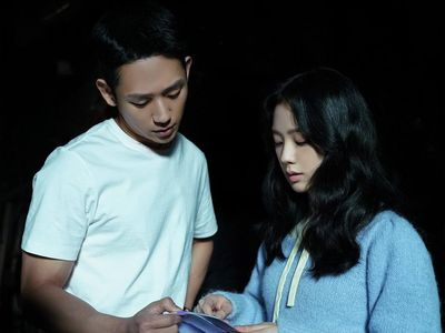 7 Potret Pemain Snowdrop di Balik Layar, Jisoo BLACKPINK & Jung Hae In Serasi
