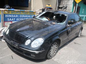 Mercy Dirusak di Bantul, Sempat Serempet Motor dan Diteriaki Maling