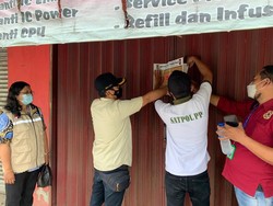 Gerebek Toko Kosmetik, Satpol PP Tangerang Amankan Ratusan Obat Terlarang