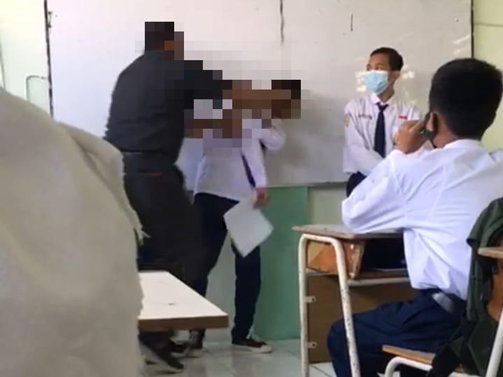 Guru yang Pukul Siswa SMP di Surabaya Jadi Tersangka
