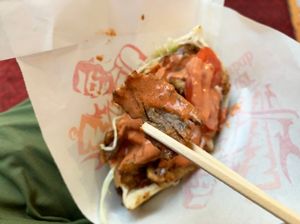 Begini Cara Makan Kebab Tanpa Berantakan ala Jepang