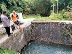 Terpleset ke Sungai, Bocah 9 Tahun di Blitar Ditemukan Tewas