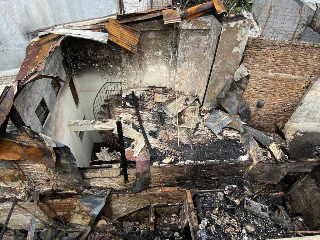 Ketua RT: Rumah Terbakar di Tebet yang Tewaskan 3 Orang Dihuni Pemulung