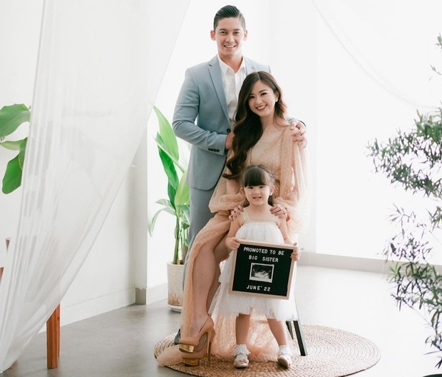 Samuel Zylgwyn dan Franda/Foto: Instagram.com/samuel_zylgwyn Artis Indonesia yang menikah dengan pasangan keturunan Tionghoa