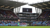 Burnley menempati peringkat kedua. Rata-rata bangku kosong di Stadion Turf Moor sebanyak 3.393 (Getty Images)