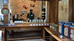Mampir Lur! Warung Kopi Klotok Pakem Sudah Buka di Cisarua