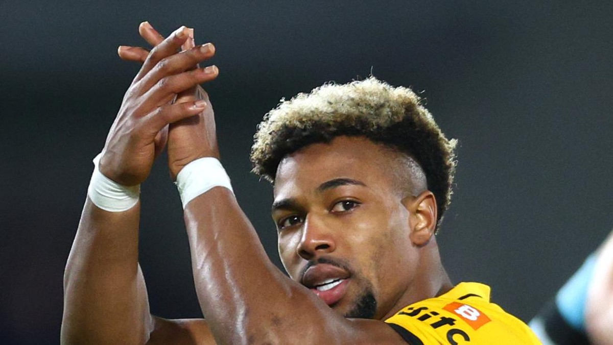Adama Traore resmi dipinjam Barcelona sampai akhir musim. (Foto: Clive Rose/Getty Images)
