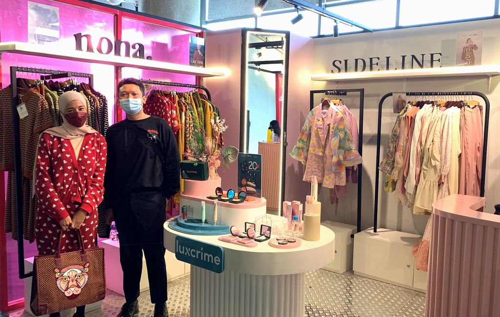 Andani Agni Putri, Founder Nona Loose Wear Fashion dan Tinton Ardian, Chief Retail Operations, Hypefast