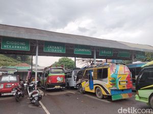 Tuntut Travel Gelap Ditindak, Sopir Elf di Cianjur Kembali Mogok Operasi Tuntut Travel Gelap Ditindak, Sopir Elf di Cianjur Kembali Mogok Operasi