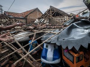 Dihantam Angin Kencang, Rumah-rumah di Lebak Banten Roboh