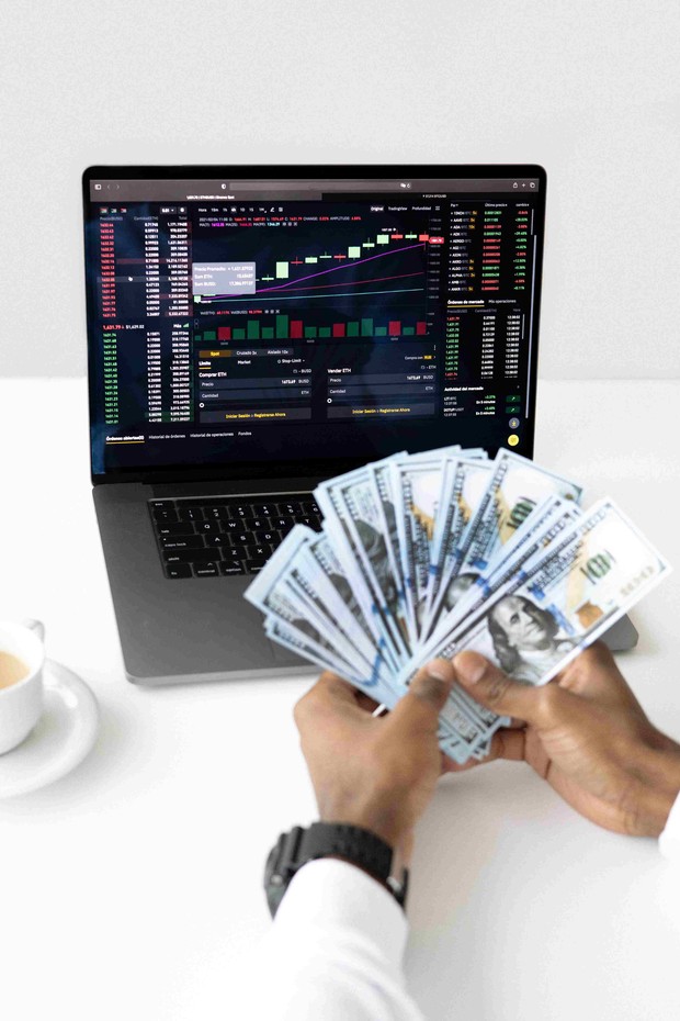 Menginvestasikan uang yang kita punya ke produk keuangan sesuai dengan profil resiko