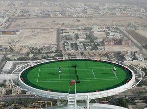 Kala Helipad Hotel Termewah di Dubai Jadi Lapangan Golf-Tenis