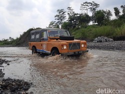 Komunitas Land Rover Jatim Berpacu Adrenalin Lewat Jambore De Blitar Highland