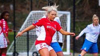 Tapi kini Madelene tak lagi eksis di dunia sepakbola. Foto: Instagram @madelene_wright