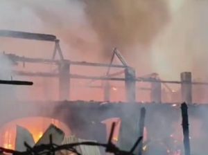 Pasar Sedayu Gresik Terbakar Pasar Sedayu Gresik Terbakar