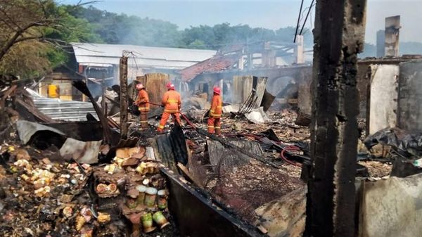 Penampakan Pasar Sedayu Gresik yang Ludes Dilalap Si Jago Merah