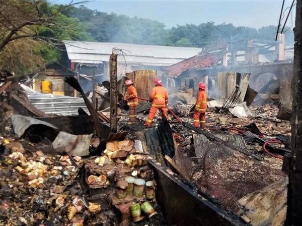 Penampakan Pasar Sedayu Gresik yang Ludes Dilalap Si Jago Merah