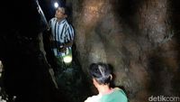 Potret Para Penjaga Terowongan Air di Lereng Gunung Slamet