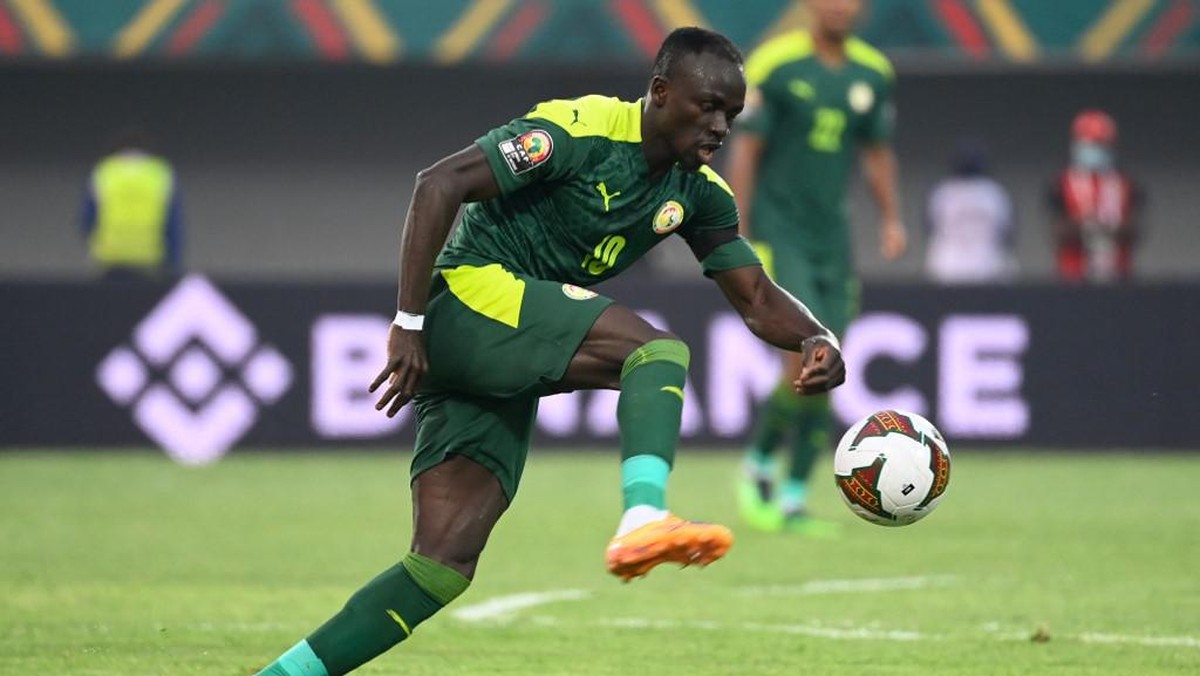 Sadio Mane cedera kepala, Liverpool khawatir betul (AFP/PIUS UTOMI EKPEI)