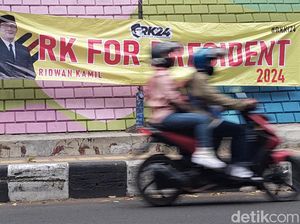 Spanduk Ridwan Kamil Calon Presiden Mejeng di Kota Bandung Spanduk Ridwan Kamil Calon Presiden Mejeng di Kota Bandung