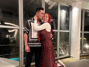 Verrell Bramasta Ngaku Dapat 2 Versi Cerita soal KDRT Venna Melinda Verrell Bramasta Ngaku Dapat 2 Versi Cerita soal KDRT Venna Melinda
