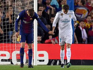 Pique: Ronaldo Pernah Hampir Gabung Barcelona