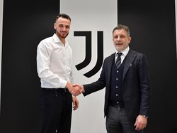 Juventus Beli Bek dari Klub Serie B