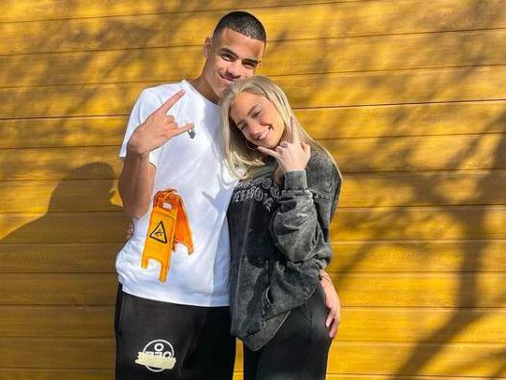 Most Pop Sepekan: Foto Harriet Robson, Model yang Dianiaya Mason Greenwood Most Pop Sepekan: Foto Harriet Robson, Model yang Dianiaya Mason Greenwood