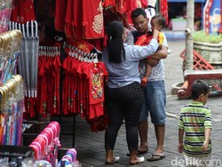 Kampung China Cibubur Sepi, namun Wisatawan Masih Menikmati